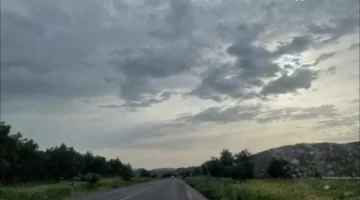 توقعات طقس الأحد تشير إلى أجواء باردة وأمطار ضعيفة في مناطق متفرقة